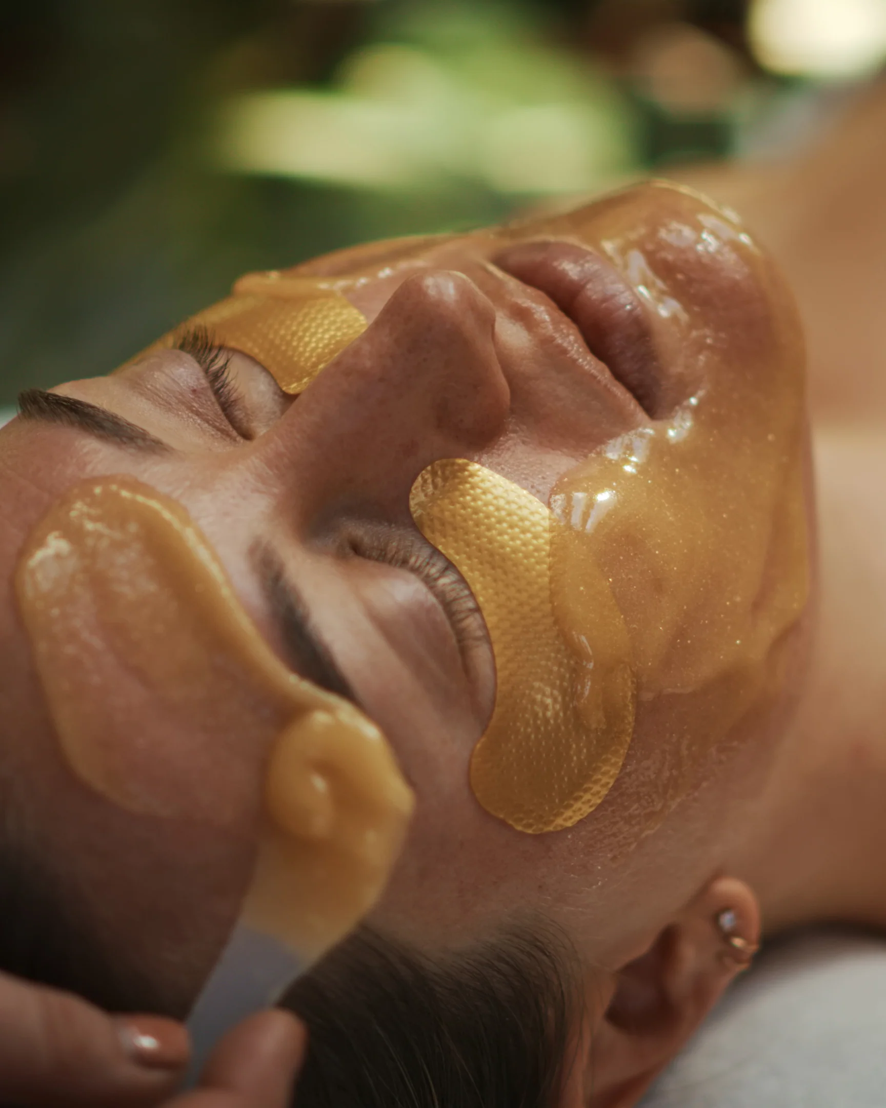 Golden Hour Glow Mask - 10 Pack - Image 2