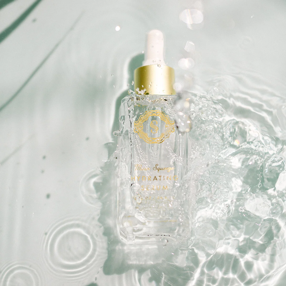 Main Squeeze Hydrating Serum - 1oz. - Image 3